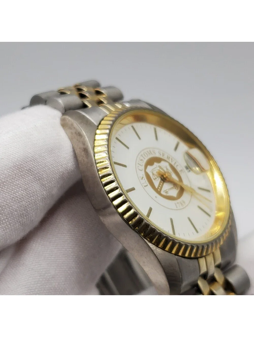 Abelle Customs Service 35mm Mens Watch Fluted Bezel Two-Tone New Battery